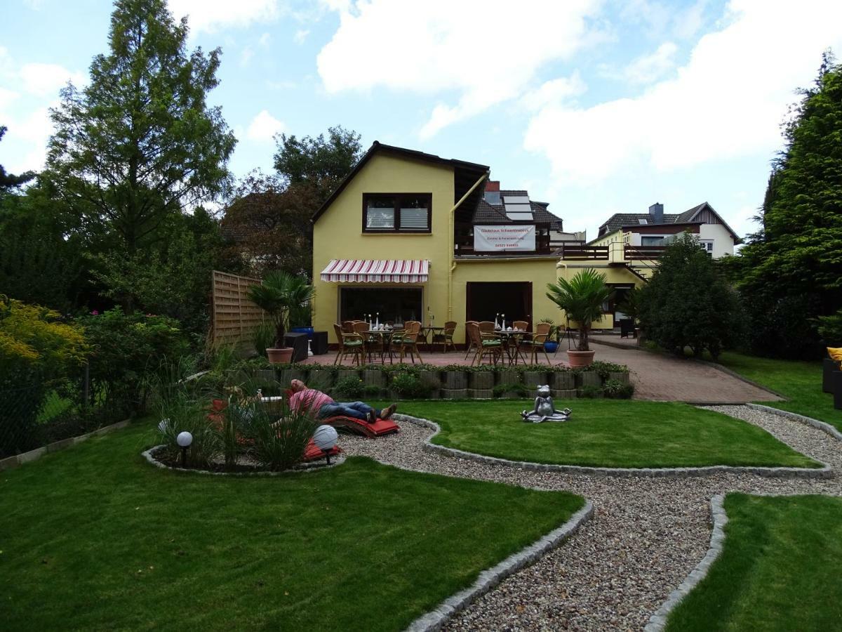 Hotel Gastehaus Schwentineblick Malente Esterno foto